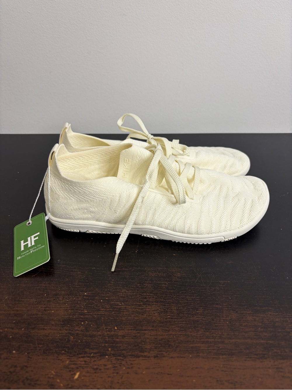 New Hike Footwear Comforto Max Shoes Womens 9 9.5 Cream Barefoot Sneakers